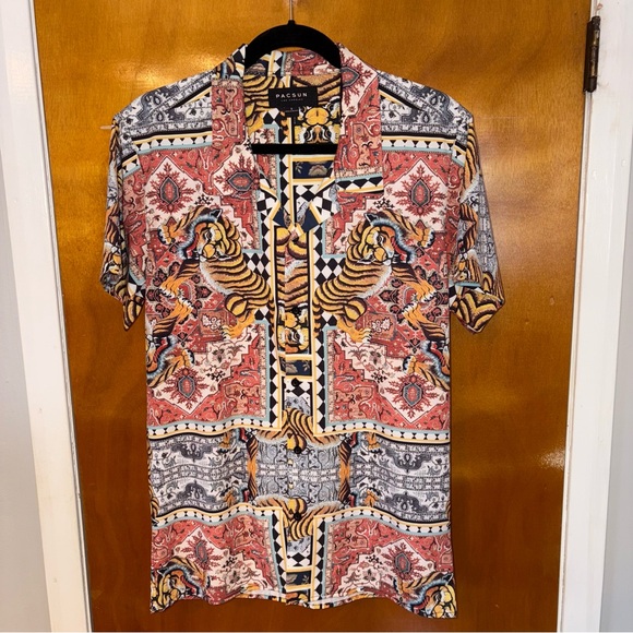 PacSun Short Sleeve Button-Up Shirt 🐅 Men’s Small - Picture 6 of 6